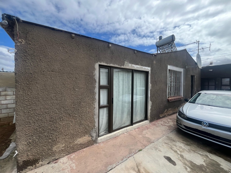 2 Bedroom Property for Sale in New Brighton Eastern Cape